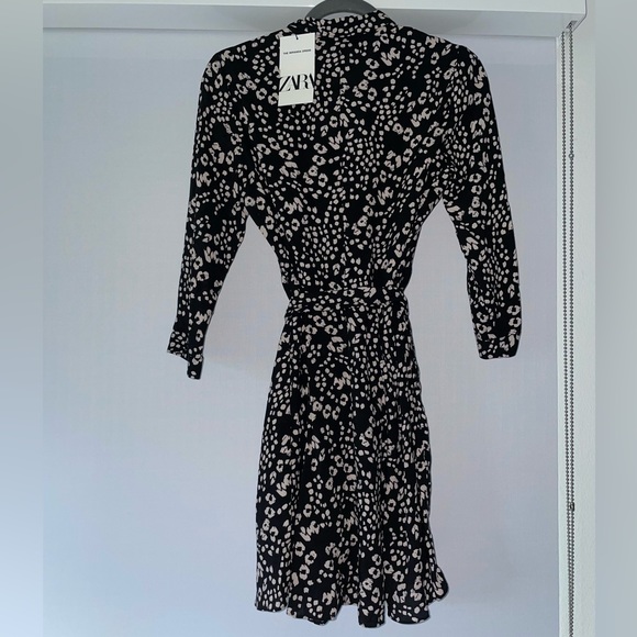 New Zara dress - Picture 3 of 5